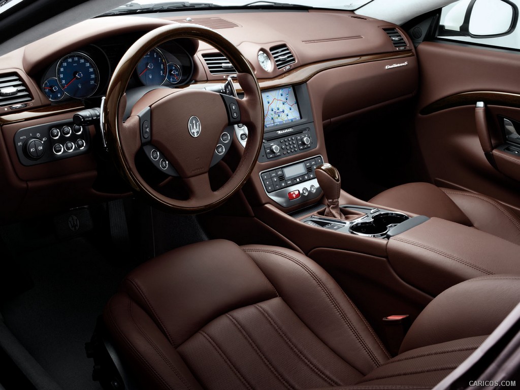 Maserati GranTurismo S Automatic (2010)  - Interior