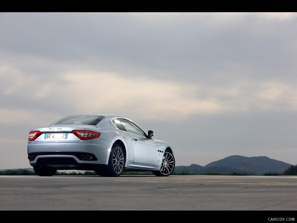 Maserati GranTurismo S Automatic (2010)  - Rear Right Quarter 