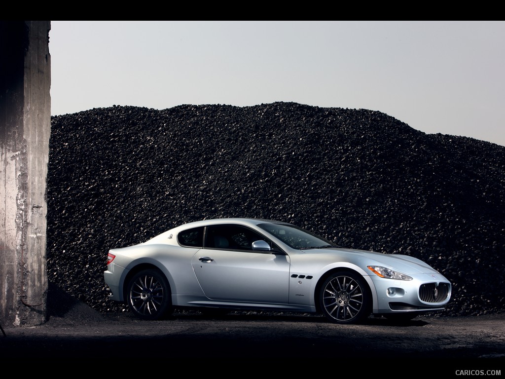 Maserati GranTurismo S Automatic (2010)  - Side