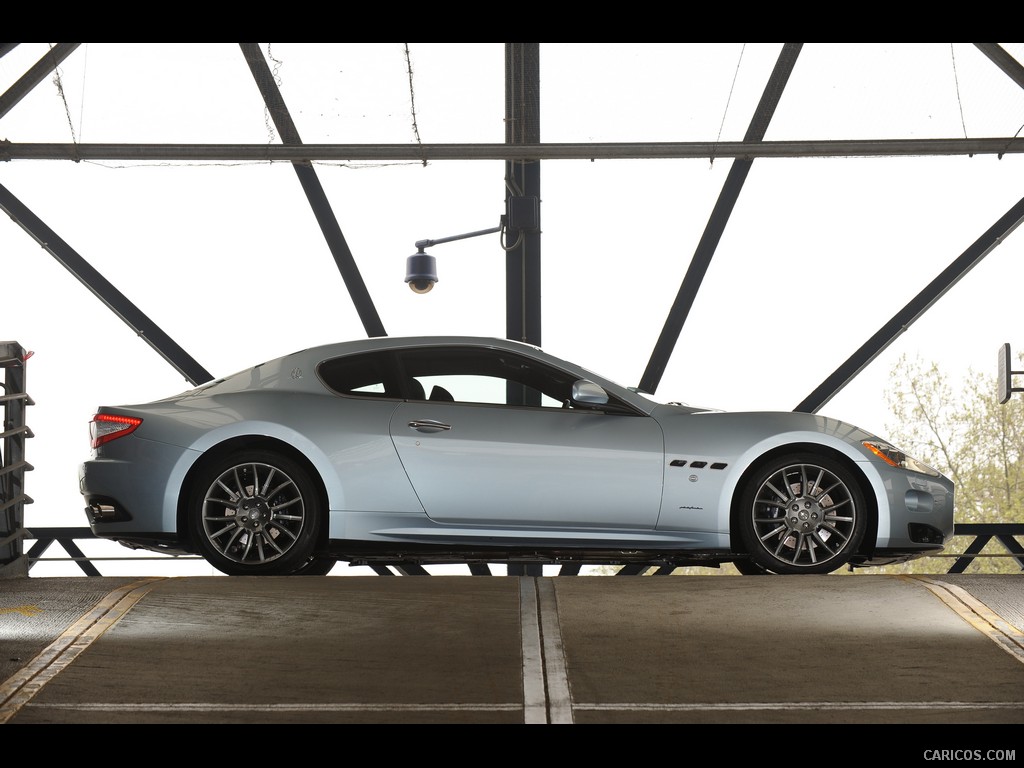 Maserati GranTurismo S Automatic (2010)  - Side