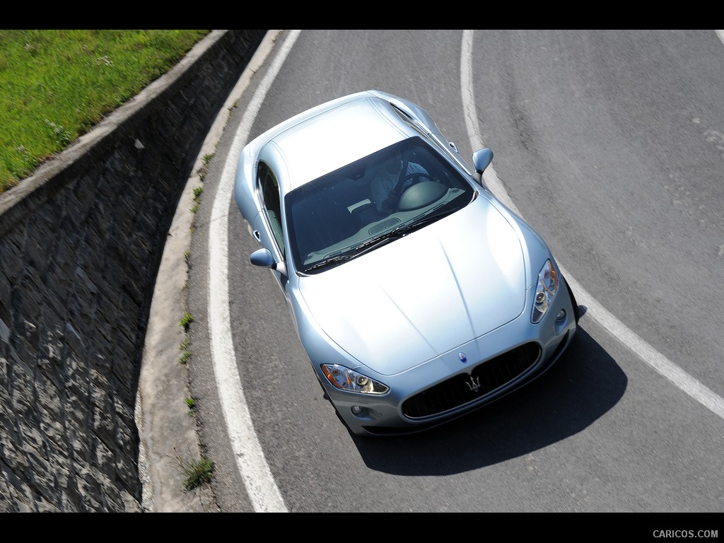 Maserati GranTurismo S Automatic (2010)  - Top