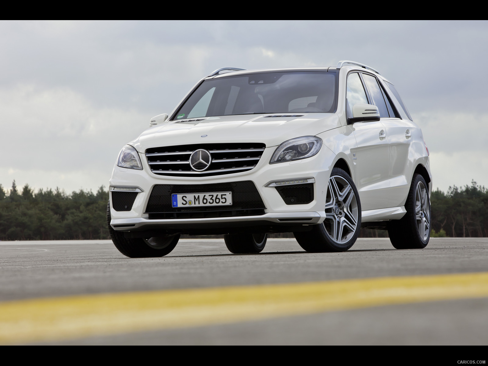 Mercedes-Benz (2012) ML 63 AMG  - Front, #77 of 89