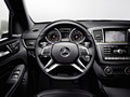 Mercedes-Benz (2012) ML 63 AMG  - Interior