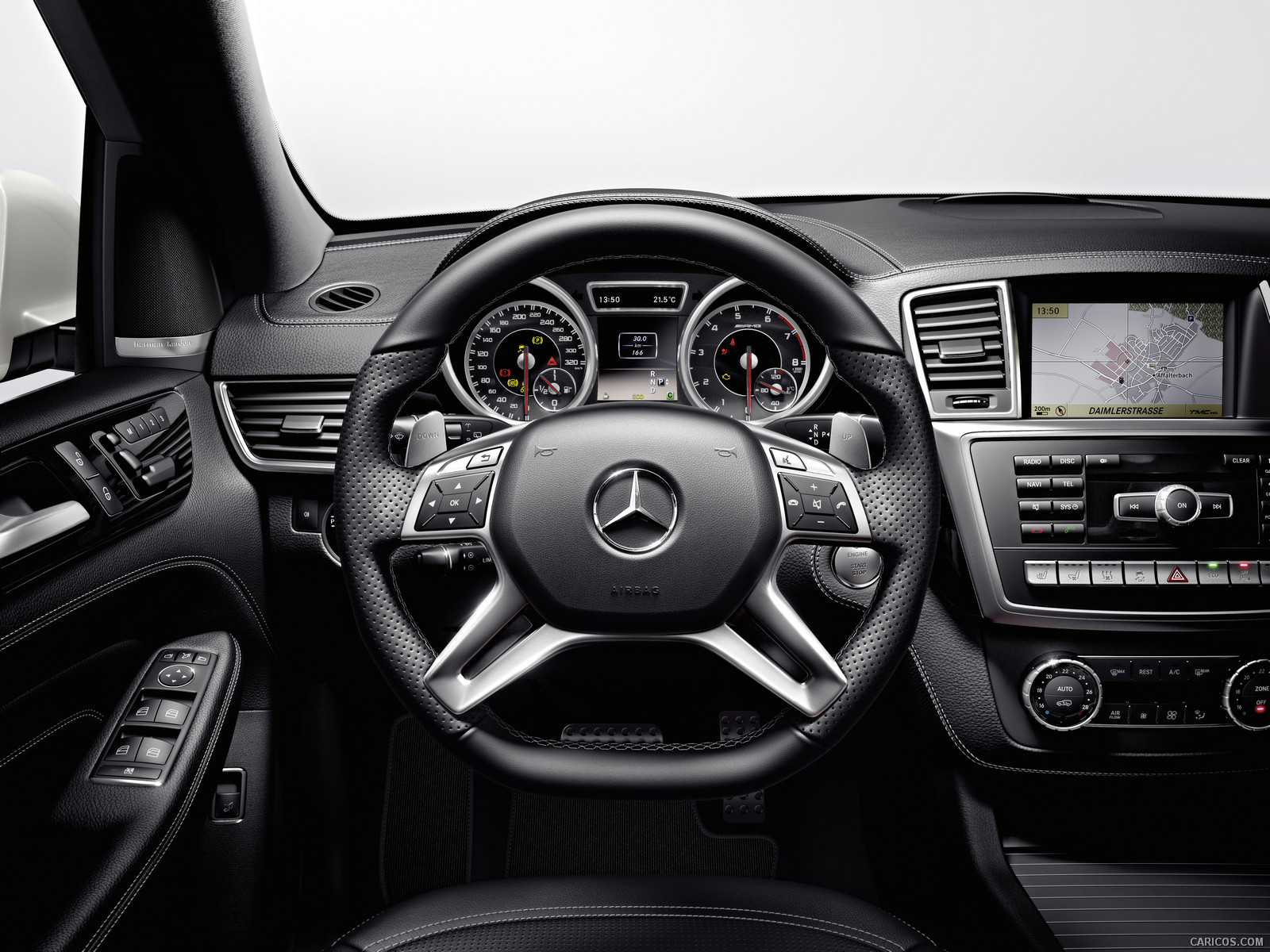 Mercedes-Benz (2012) ML 63 AMG  - Interior, #79 of 89