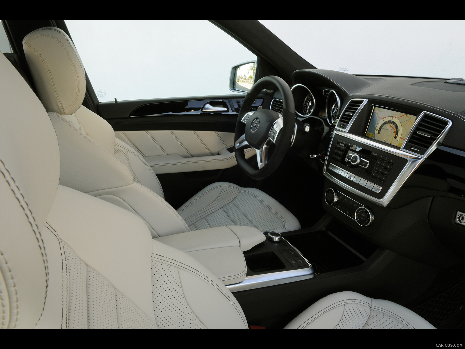 Mercedes-Benz (2012) ML 63 AMG  - Interior Front Seats, #56 of 89