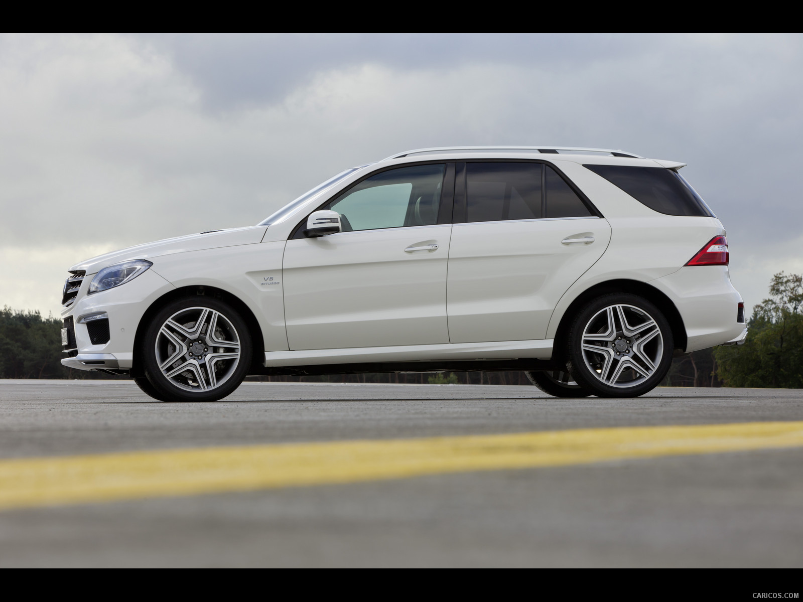 Mercedes-Benz (2012) ML 63 AMG  - Side, #76 of 89