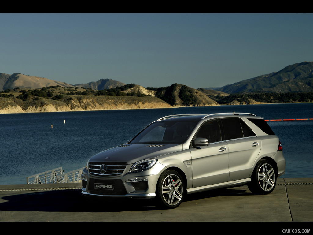 Mercedes-Benz (2012) ML 63 AMG  - Front