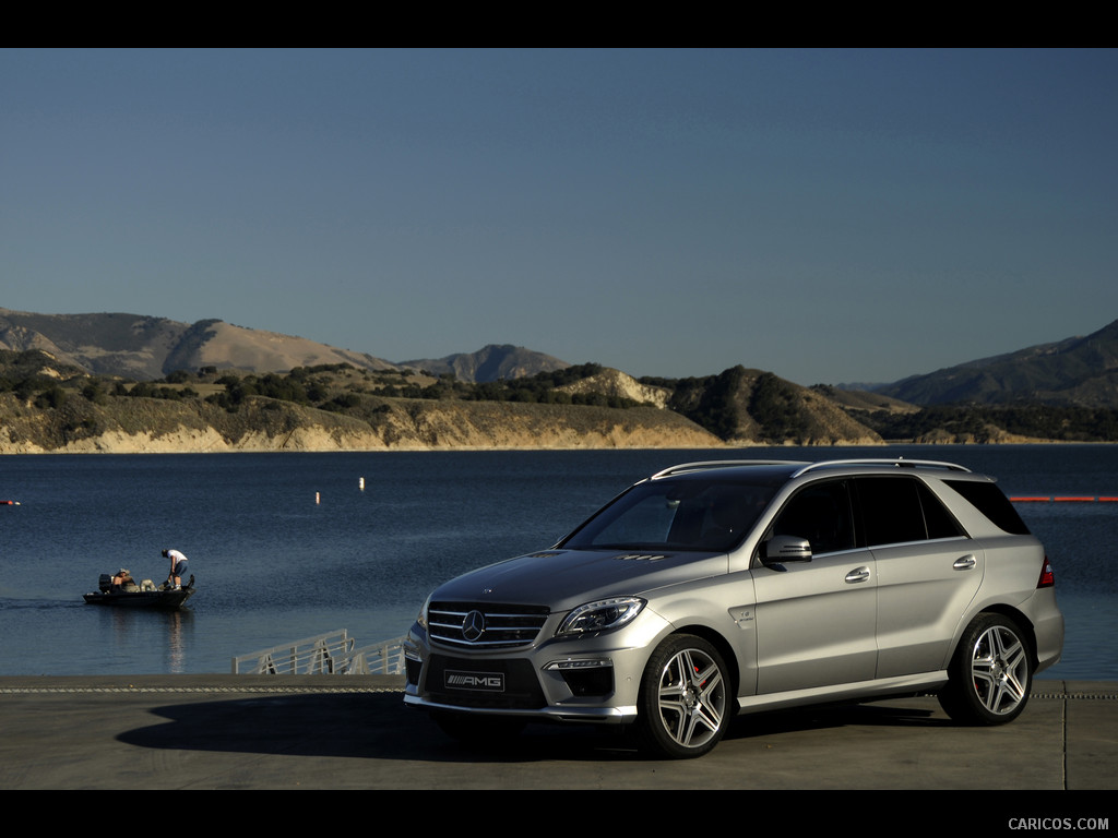 Mercedes-Benz (2012) ML 63 AMG  - Front