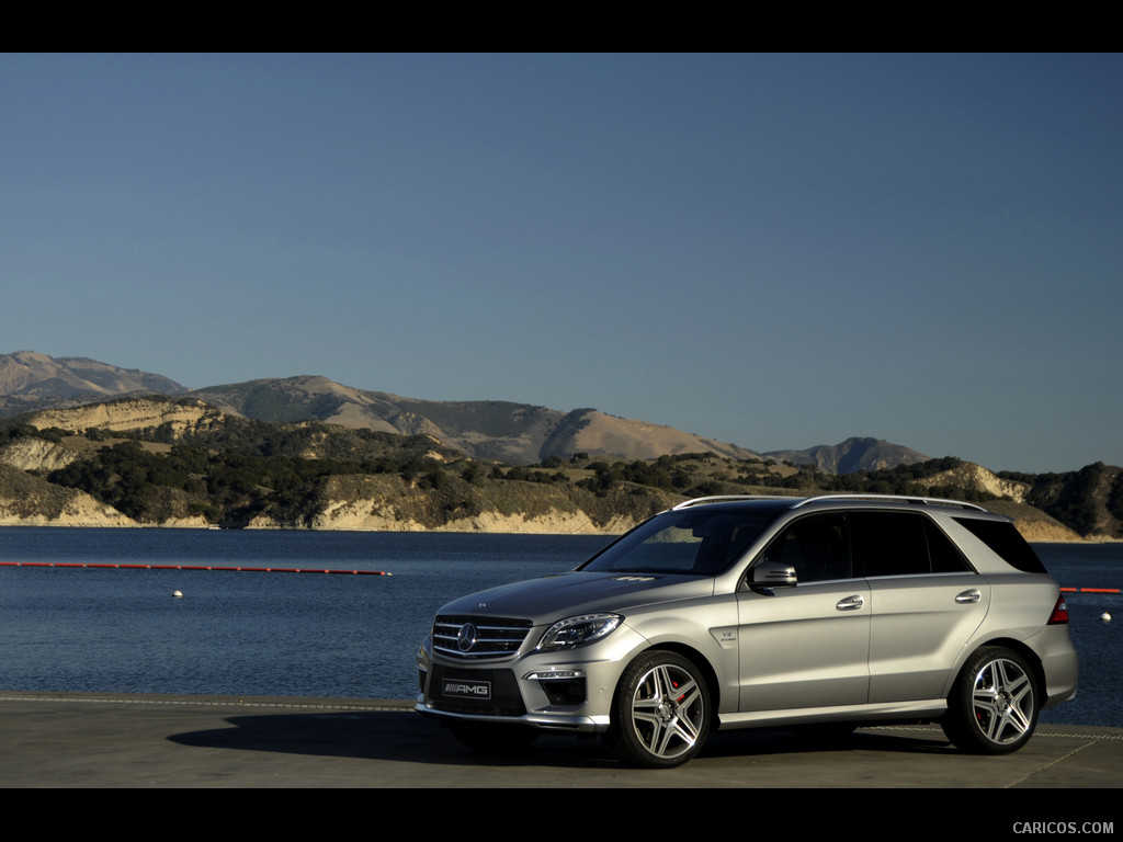 Mercedes-Benz (2012) ML 63 AMG  - Front