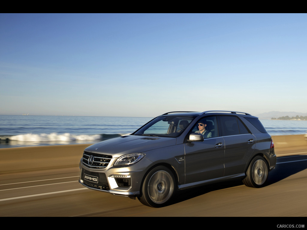 Mercedes-Benz (2012) ML 63 AMG  - Front