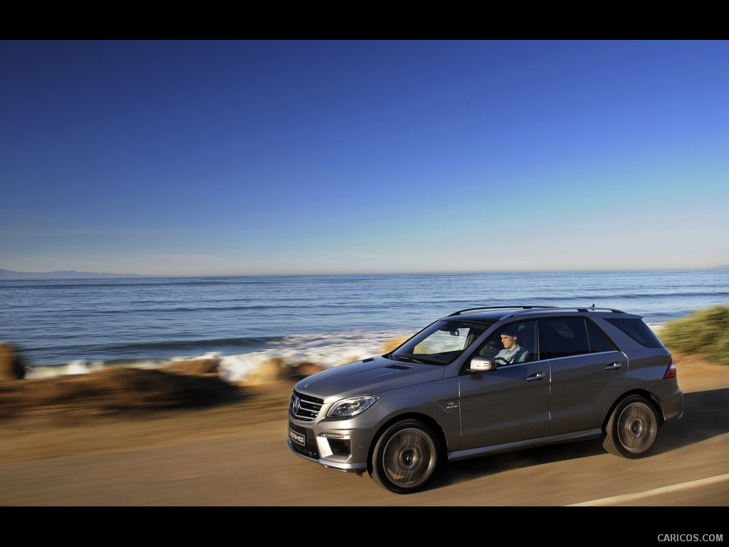 Mercedes-Benz (2012) ML 63 AMG  - Front