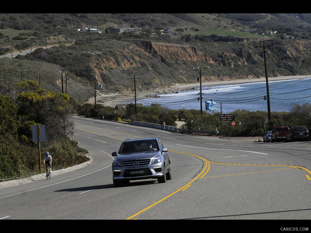 Mercedes-Benz (2012) ML 63 AMG  - Front