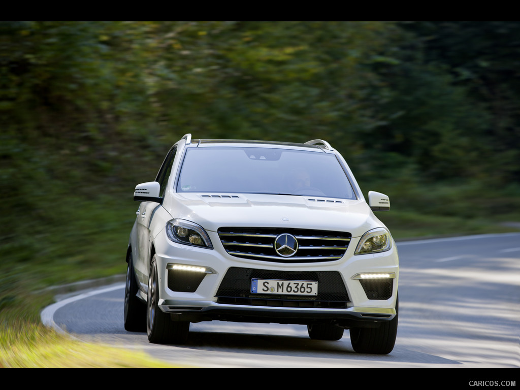 Mercedes-Benz (2012) ML 63 AMG  - Front