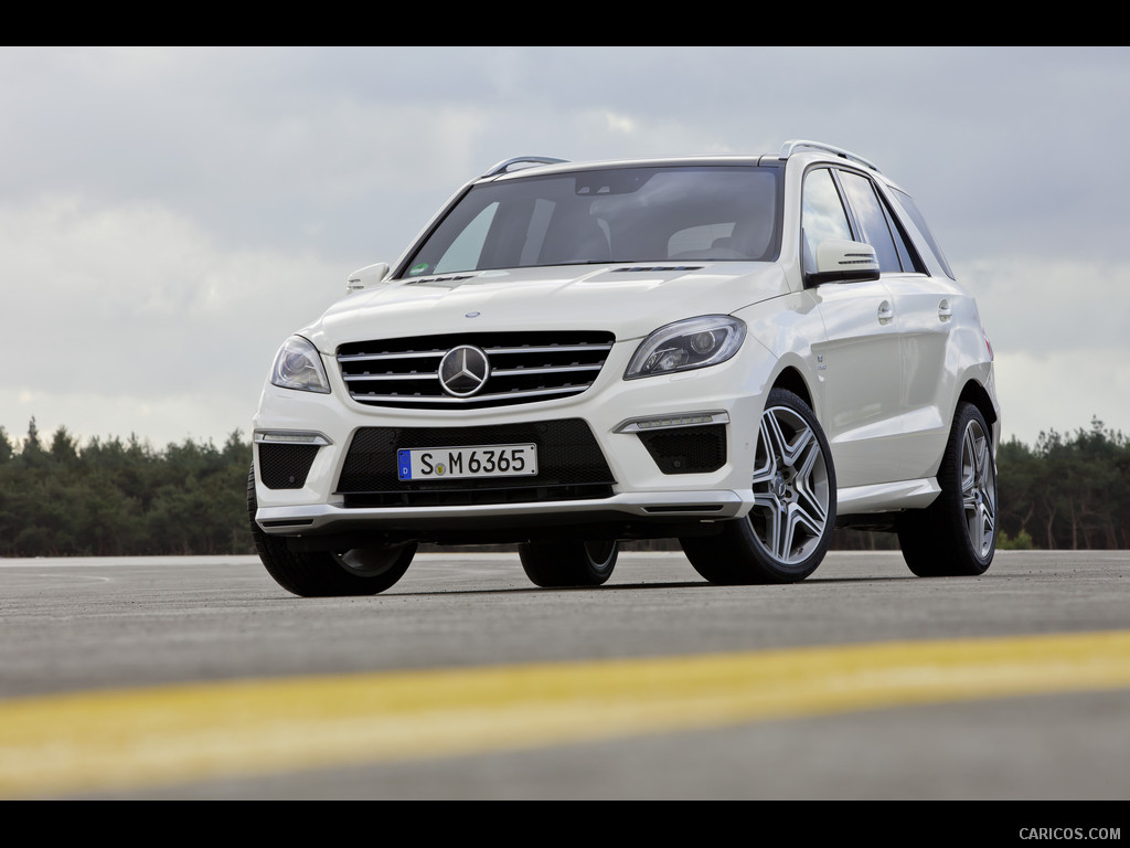 Mercedes-Benz (2012) ML 63 AMG  - Front