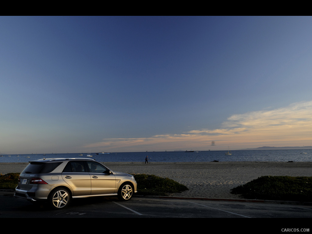 Mercedes-Benz (2012) ML 63 AMG  - Side