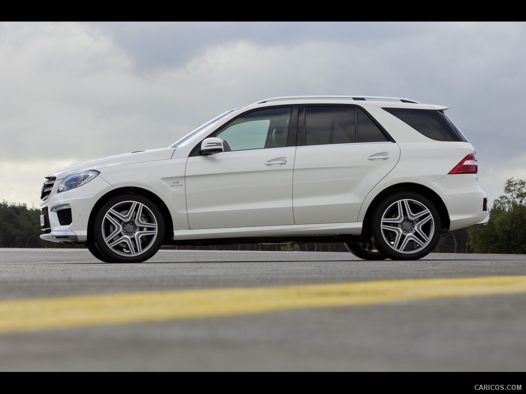 Mercedes-Benz (2012) ML 63 AMG  - Side