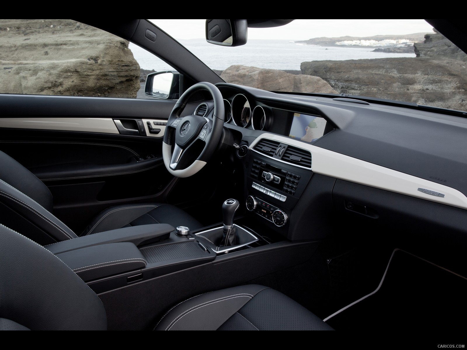 Mercedes-Benz C-Class Coupe (2012)  - Interior, #17 of 79