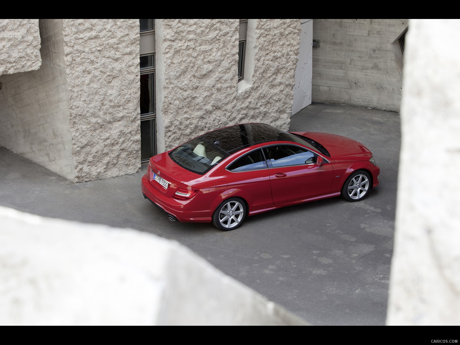 Mercedes-Benz C-Class Coupe (2012)  - Top, #32 of 79