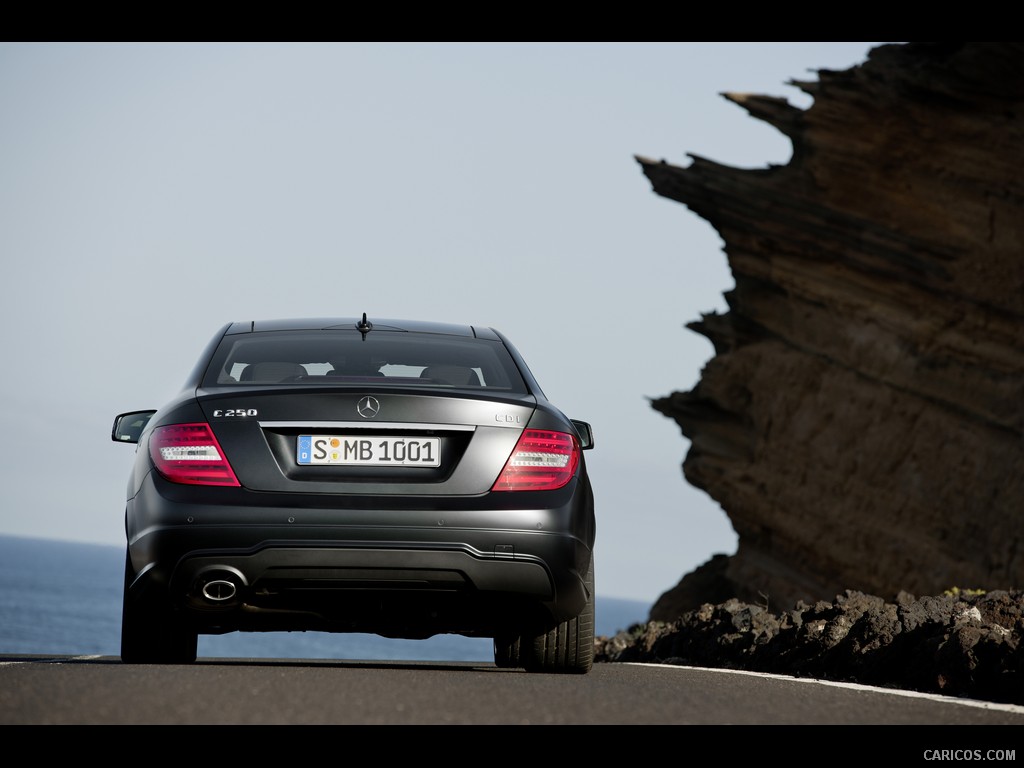 Mercedes-Benz C-Class Coupe (2012)  - Rear 