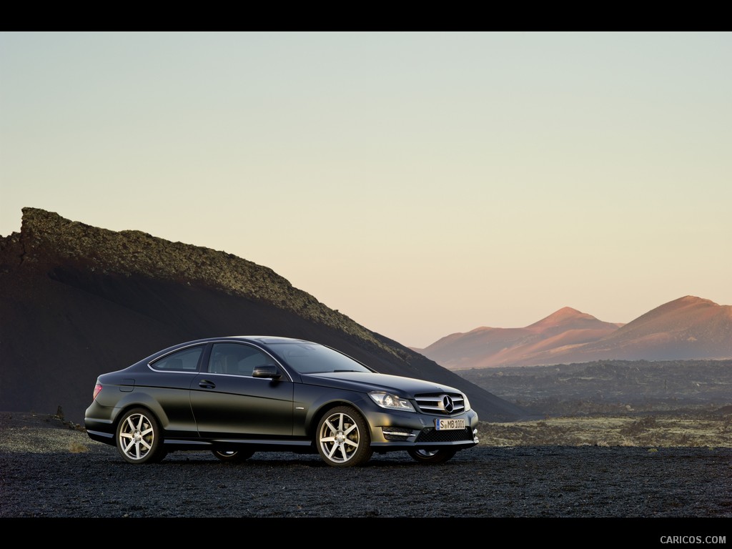 Mercedes-Benz C-Class Coupe (2012)  - Side