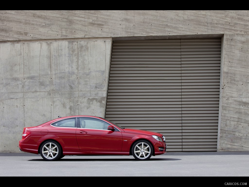 Mercedes-Benz C-Class Coupe (2012)  - Side