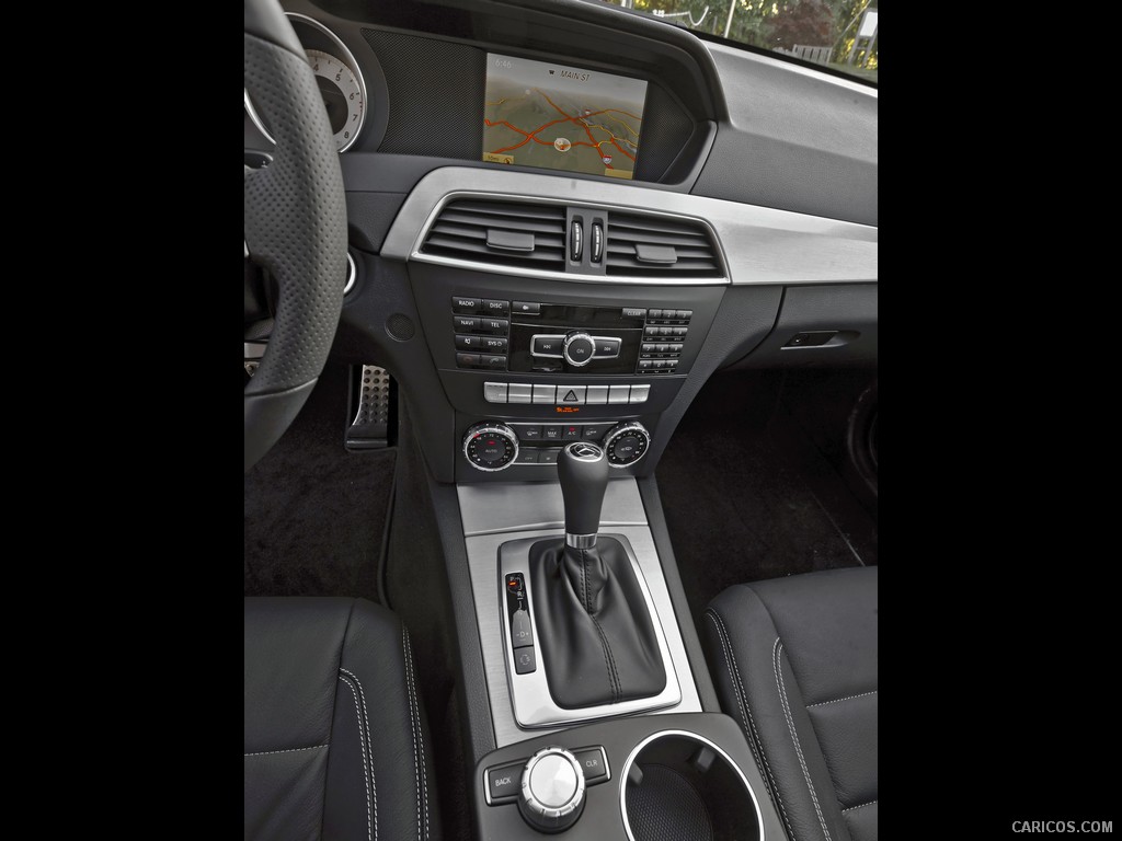 Mercedes-Benz C-Class Coupe (2012) C350  - Interior