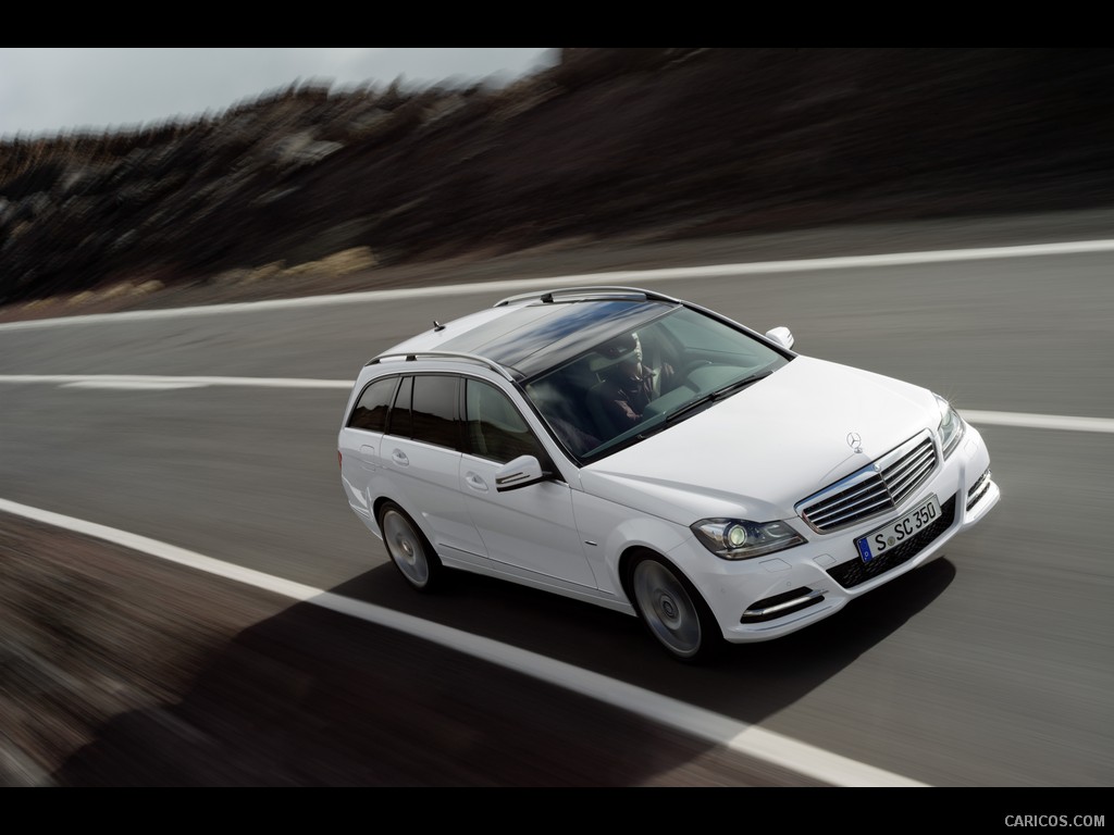 Mercedes-Benz C-Class Estate (2012)  - Front Right Quarter 