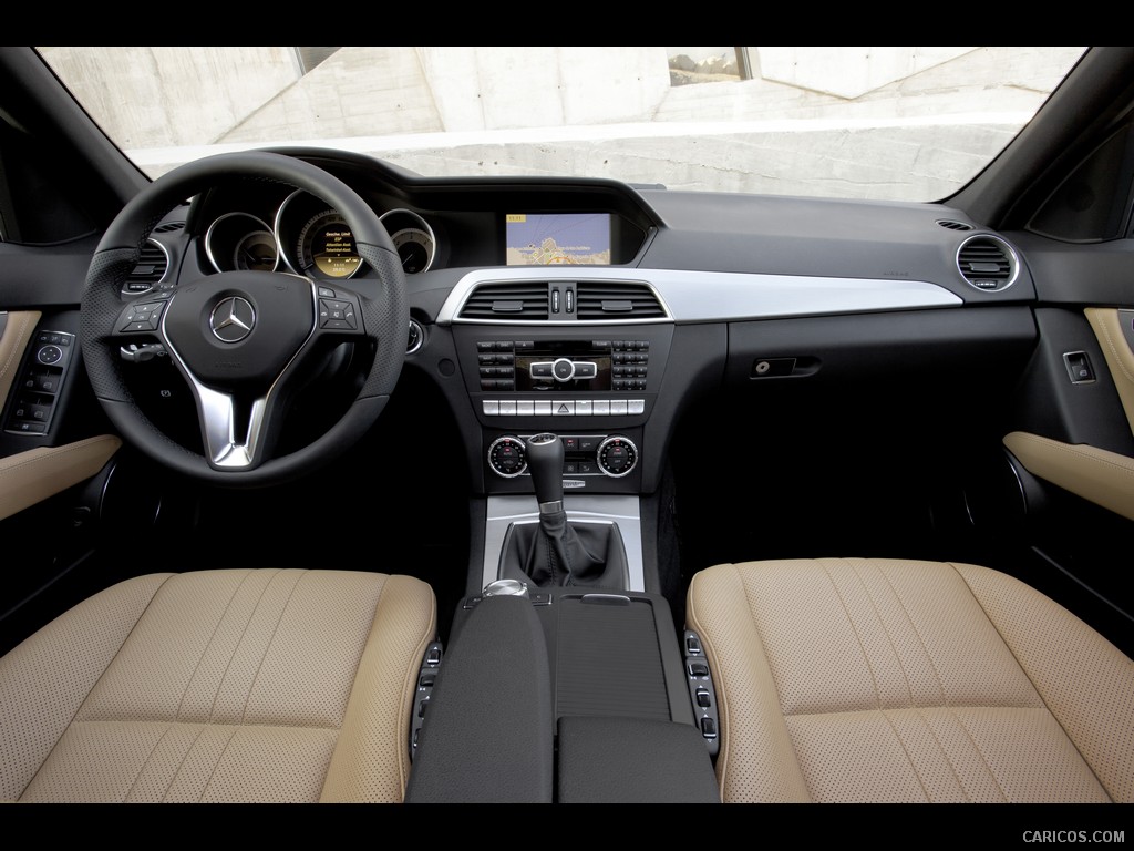 Mercedes-Benz C-Class Estate (2012)  - Interior