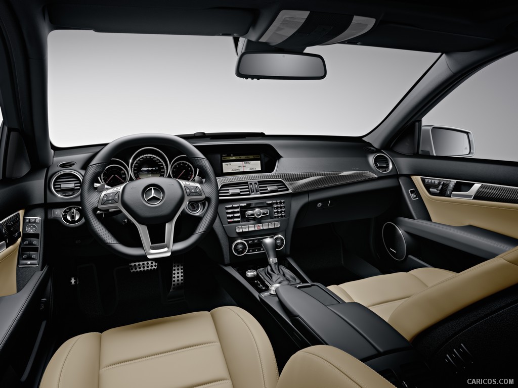 Mercedes-Benz C63 AMG (2012)  - Interior