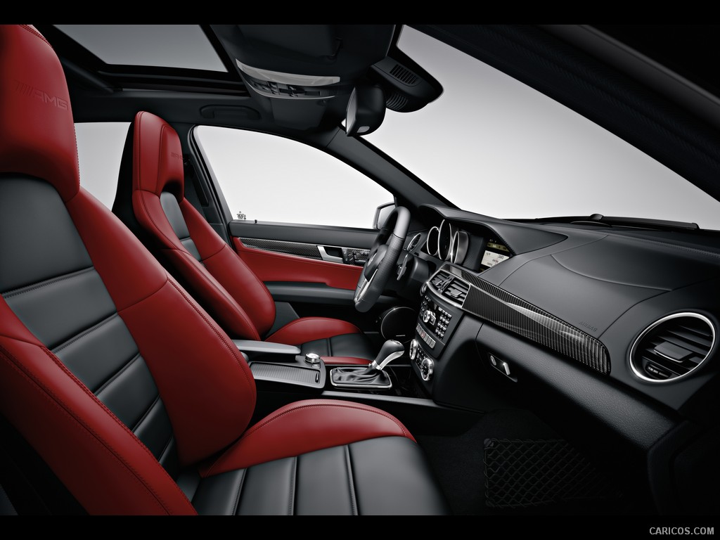 Mercedes-Benz C63 AMG (2012)  - Interior