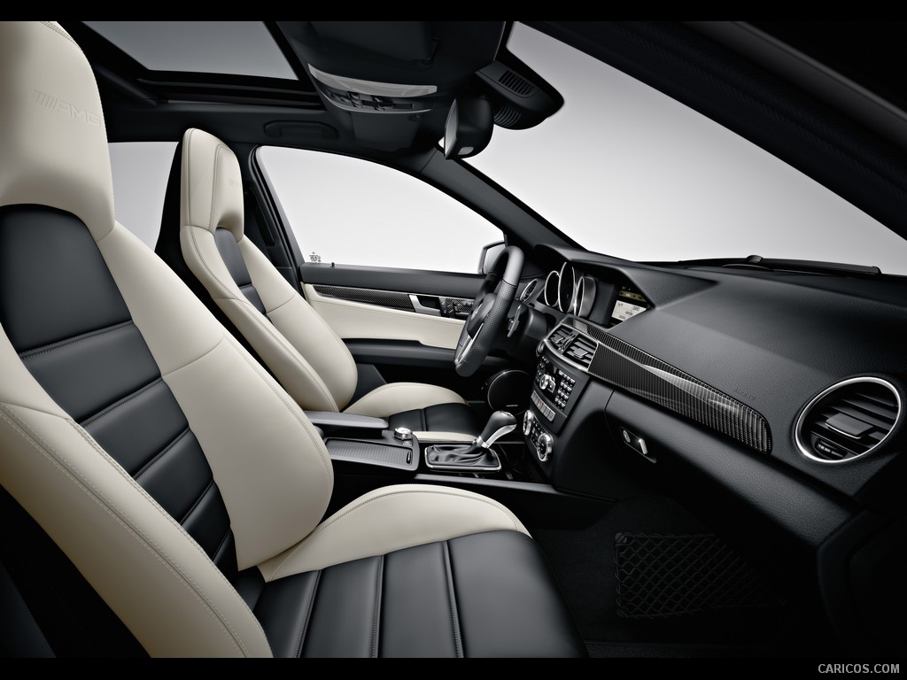 Mercedes-Benz C63 AMG (2012)  - Interior