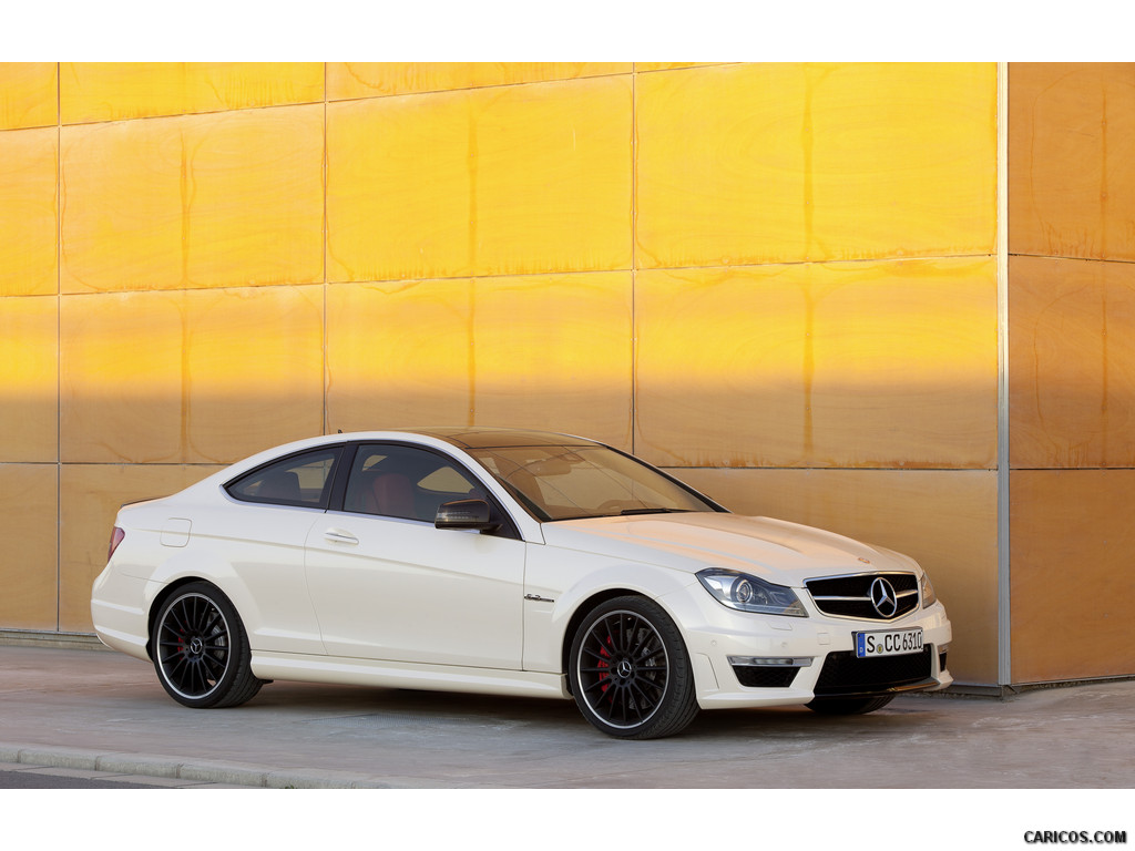 Mercedes-Benz C63 AMG Coupe (2012)  - Front