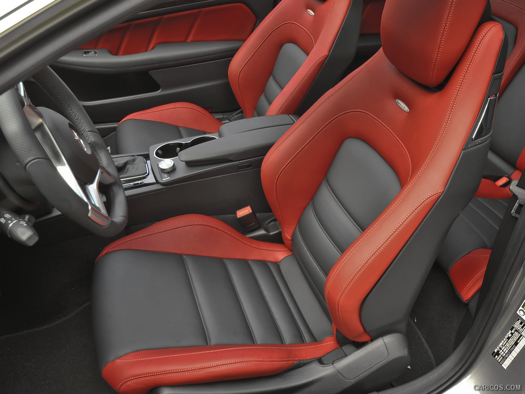 Mercedes-Benz C63 AMG Coupe (2012)  - Interior