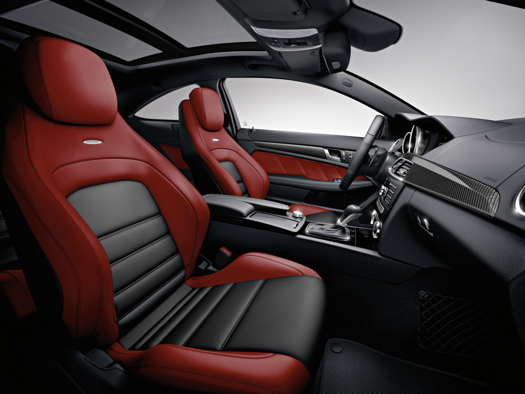 Mercedes-Benz C63 AMG Coupe (2012)  - Interior