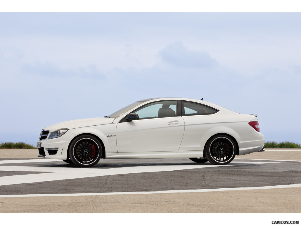 Mercedes-Benz C63 AMG Coupe (2012)  - Side