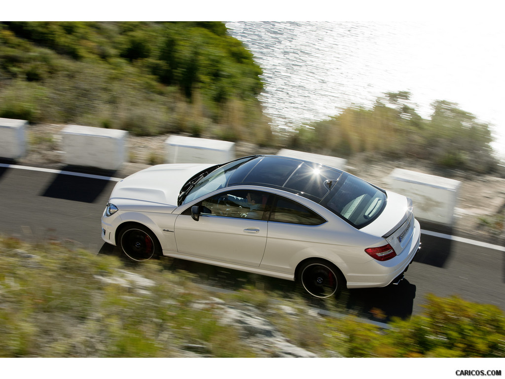 Mercedes-Benz C63 AMG Coupe (2012)  - Top