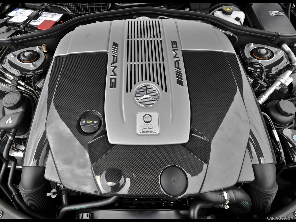 Mercedes-Benz CL65 AMG (2011)  - Engine