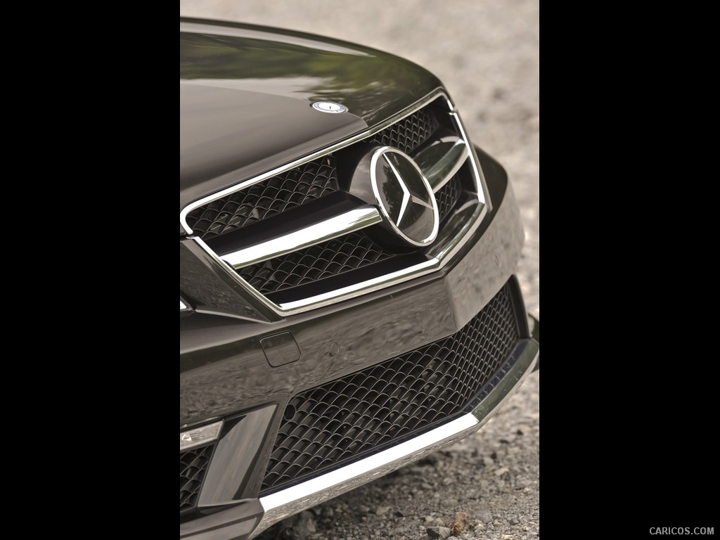 Mercedes-Benz CL65 AMG (2011)  - Front 