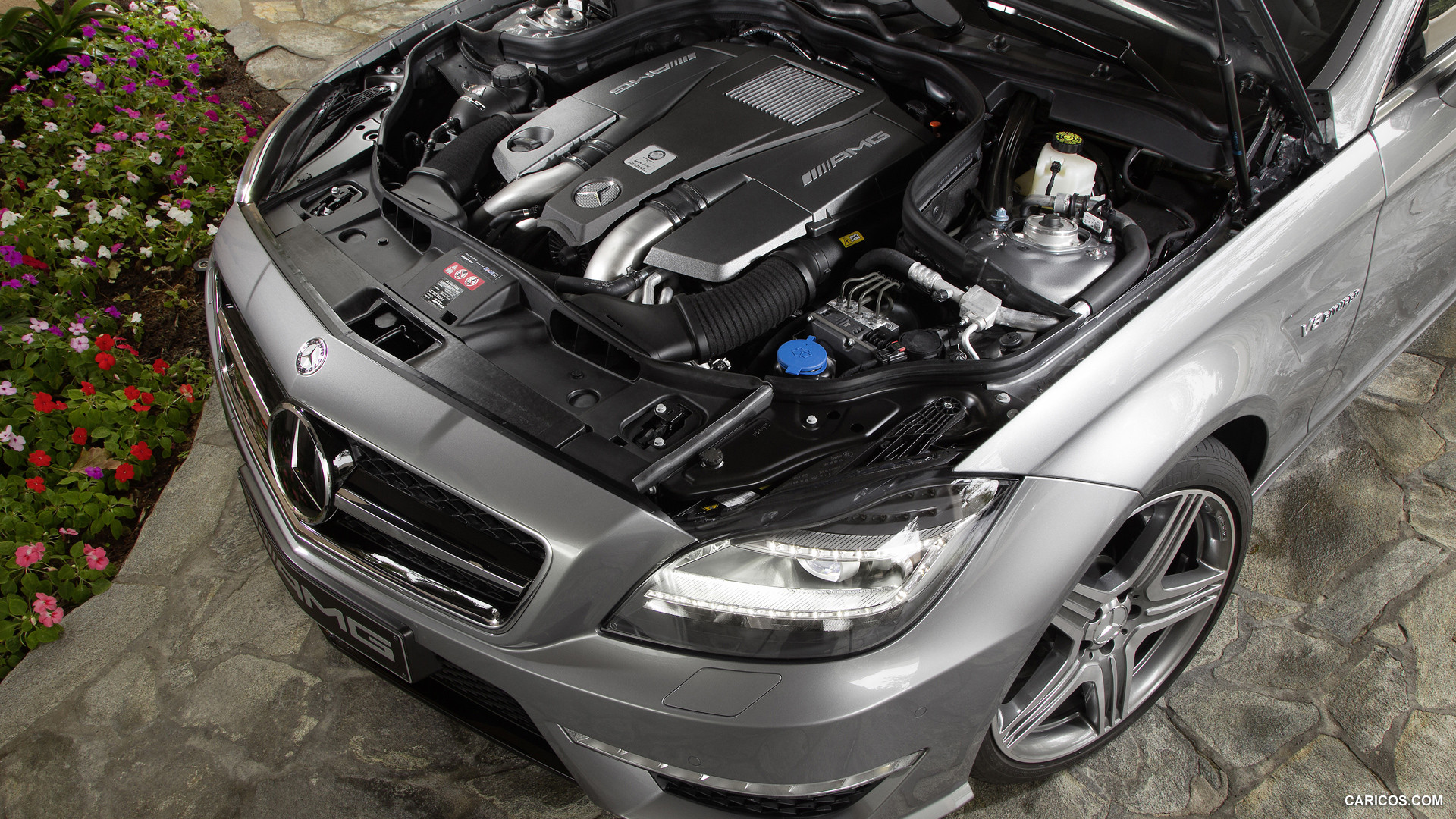 Mercedes-Benz CLS 63 AMG (2012)  - Engine, #49 of 85