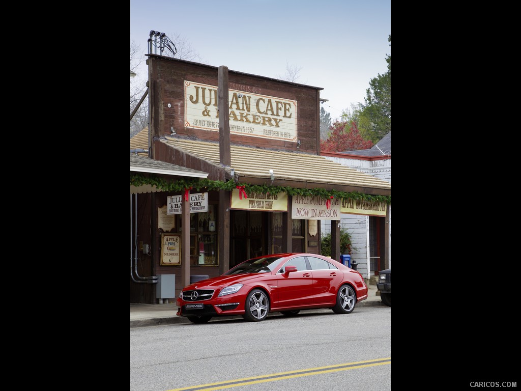 Mercedes-Benz CLS 63 AMG (2012)  - Front Left Quarter 