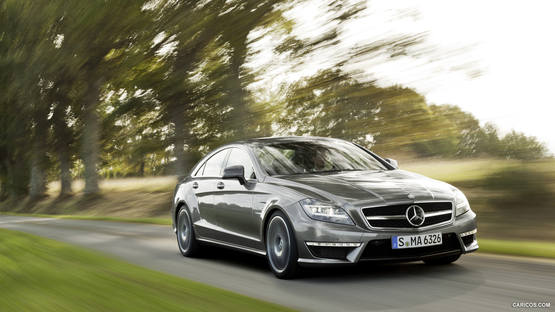 Mercedes-Benz CLS 63 AMG (2012) - Front Right Quarter | Caricos