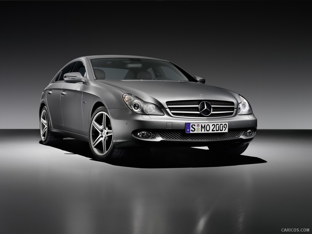 Mercedes-Benz CLS Grand Edition (2009)  - Front Angle 