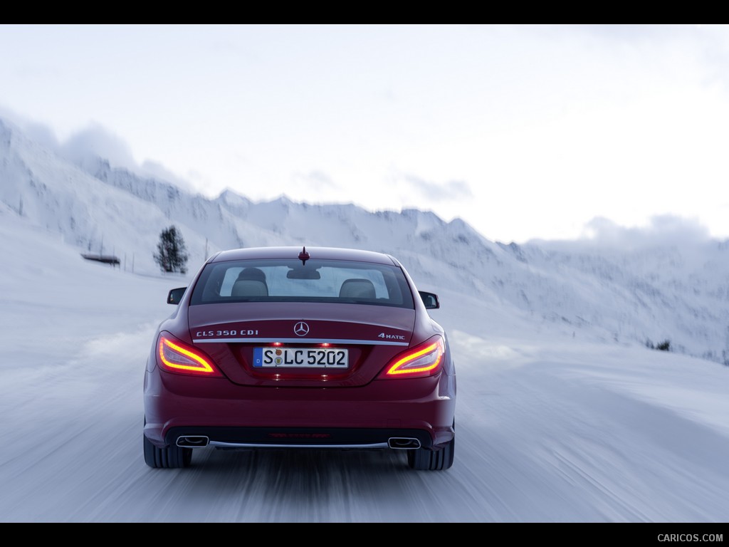 Mercedes-Benz CLS350 CDI 4MATIC (2012)  - Rear Angle 