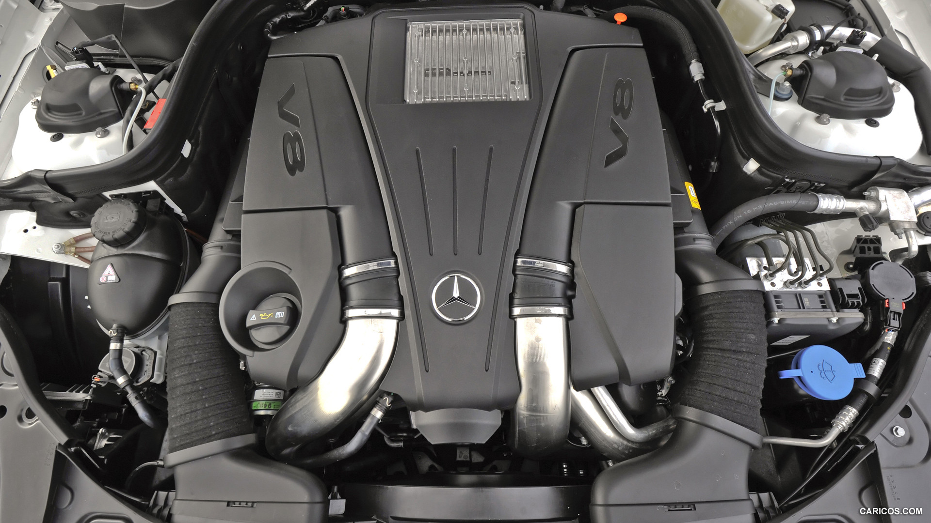 Mercedes-Benz CLS550 (2012)  - Engine, #32 of 36