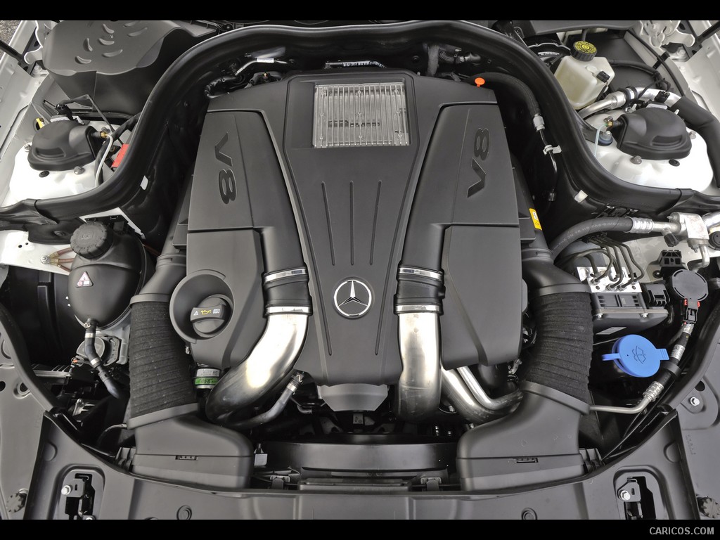 Mercedes-Benz CLS550 (2012)  - Engine