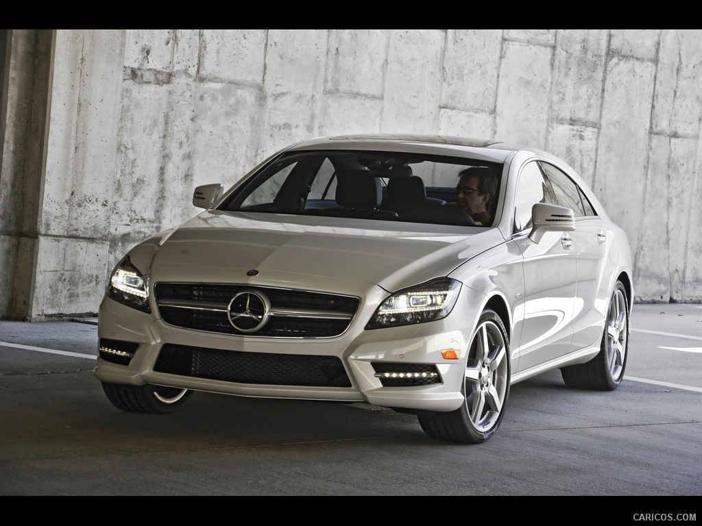 Mercedes-Benz CLS550 (2012)  - Front 