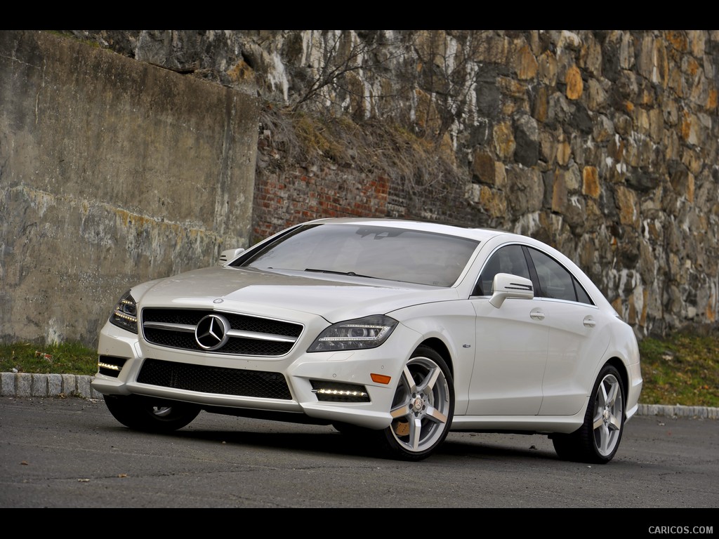 Mercedes-Benz CLS550 (2012)  - Front 