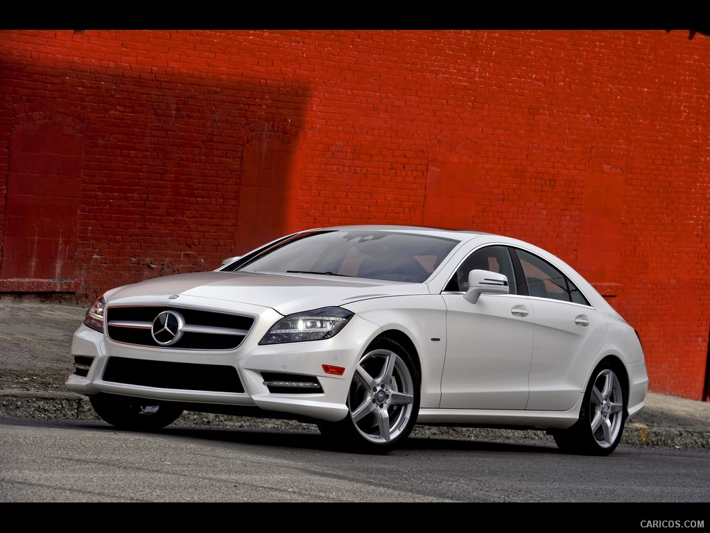 Mercedes-Benz CLS550 (2012)  - Front 