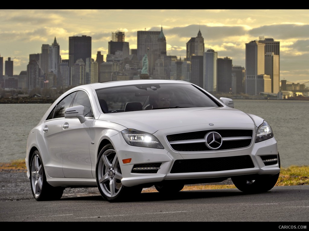 Mercedes-Benz CLS550 (2012)  - Front 