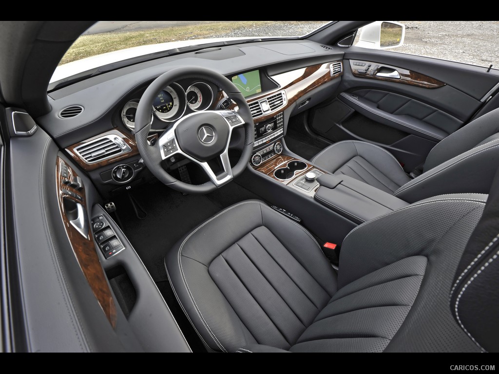 Mercedes-Benz CLS550 (2012)  - Interior